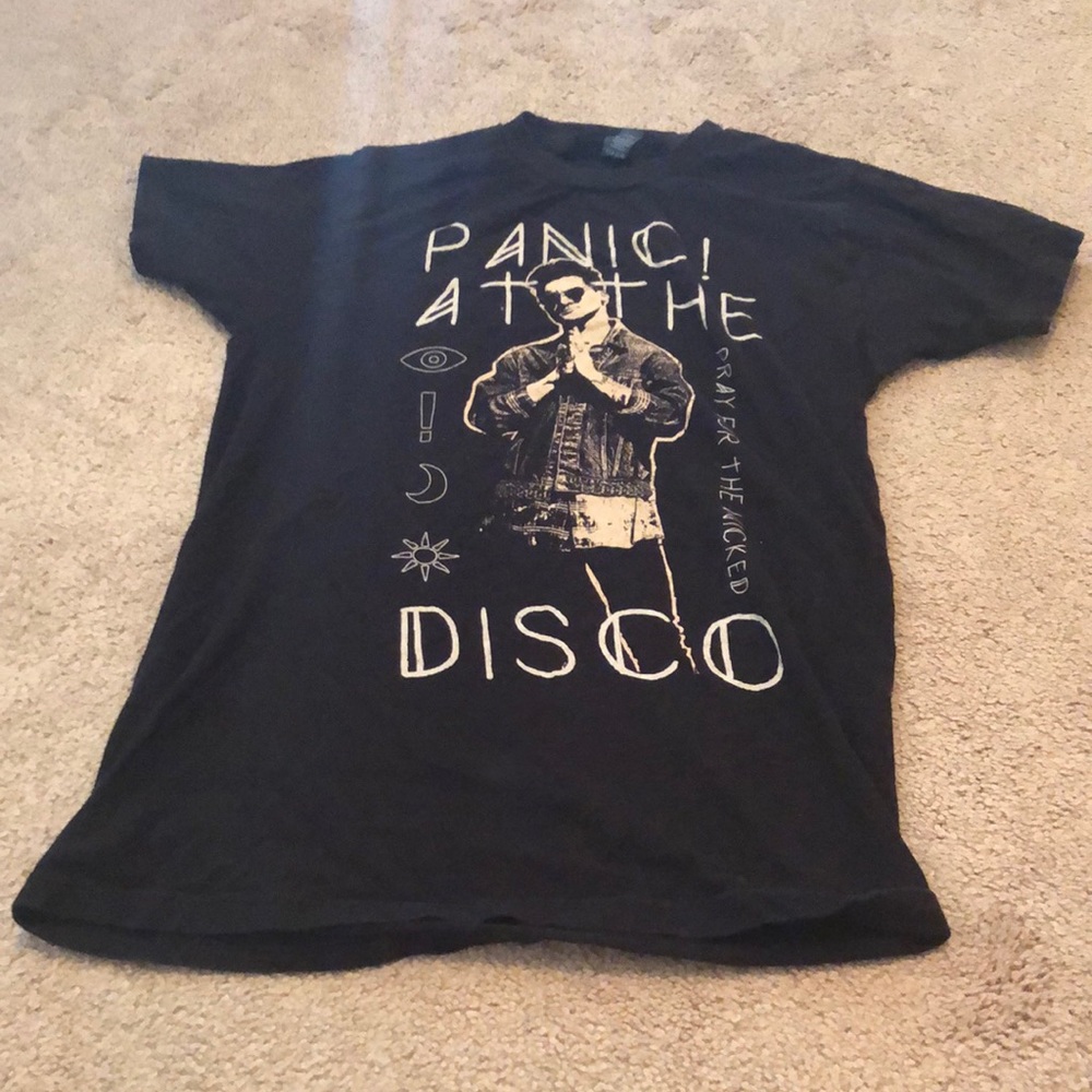 Short Sleeved Panic! at the disco tour shirt Size S EUC